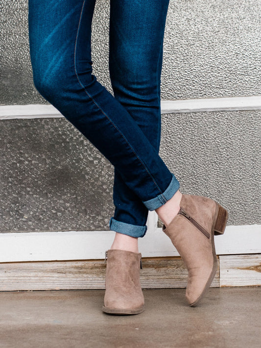 Fearless Tape blog graphic - quick and easy pant hem